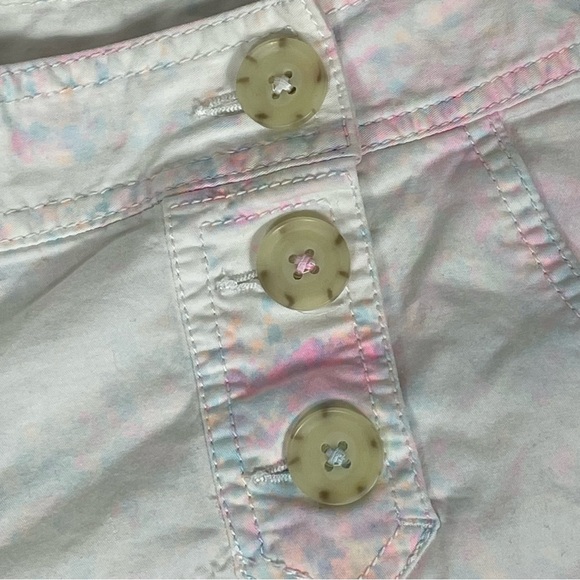 Express White Shorts w/ Tie Dye and Sailor Button Details Size 4 - Picture 4 of 9
